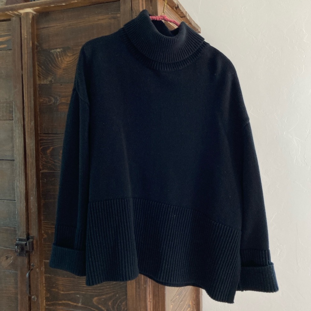 24/7 Split Hem Turtleneck Sweater Black
